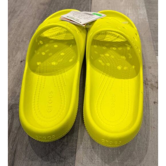 NWT Crocs Classic Slide Sandals Sz M7/W9 Yellow Rubber Open Toe Casual Slip On - Picture 4 of 7